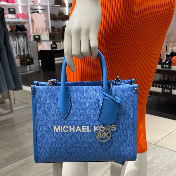 Michael Kors Mirella Small Shopper Top Zip Signature Logo Crossbody XBODY MK
NWT - Picture 4 of 16